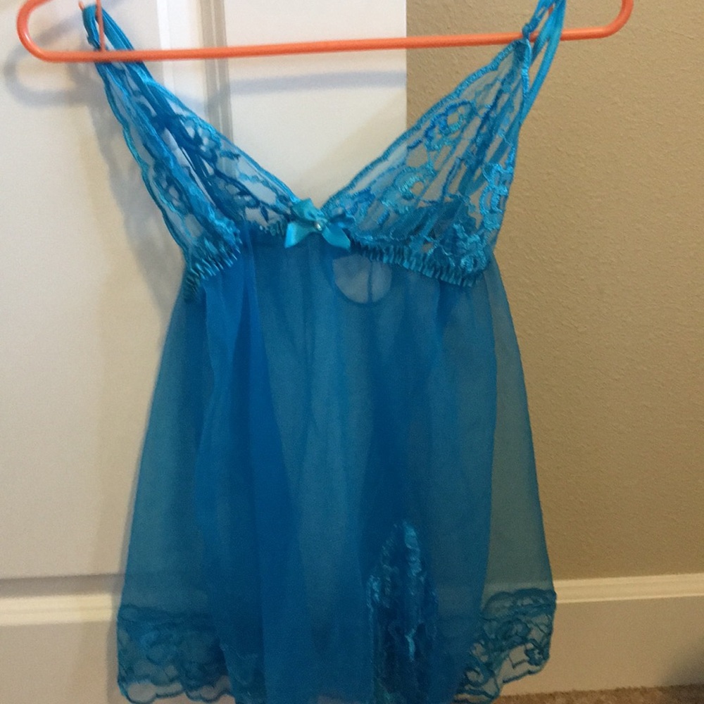 Lingerie - Picture 3 of 3